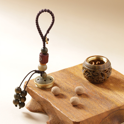 Green Sandalwood Diffuser Pendant Improves Meditation Concentration